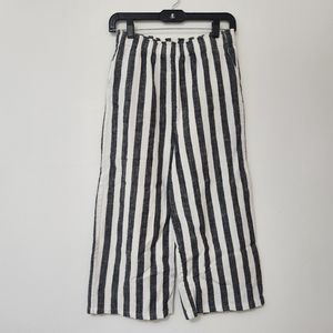 LULUS Women's White/Gray Striped Capri Pants Lightweight Canvas Size S